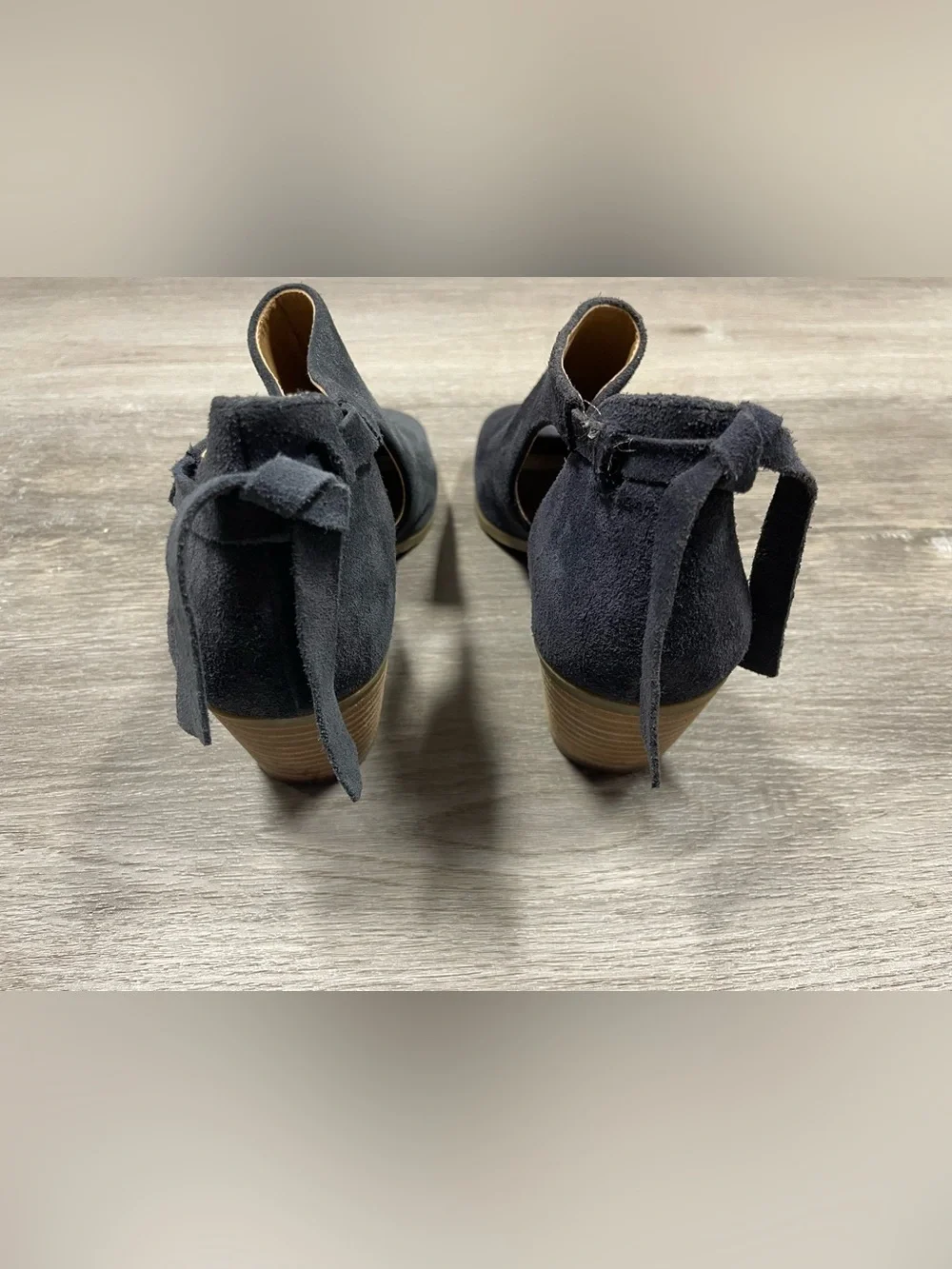 Lucky Brand Blue Suede Peep Toe Ankle Booties 8M Wrap Strap Heels LP-BETSEE